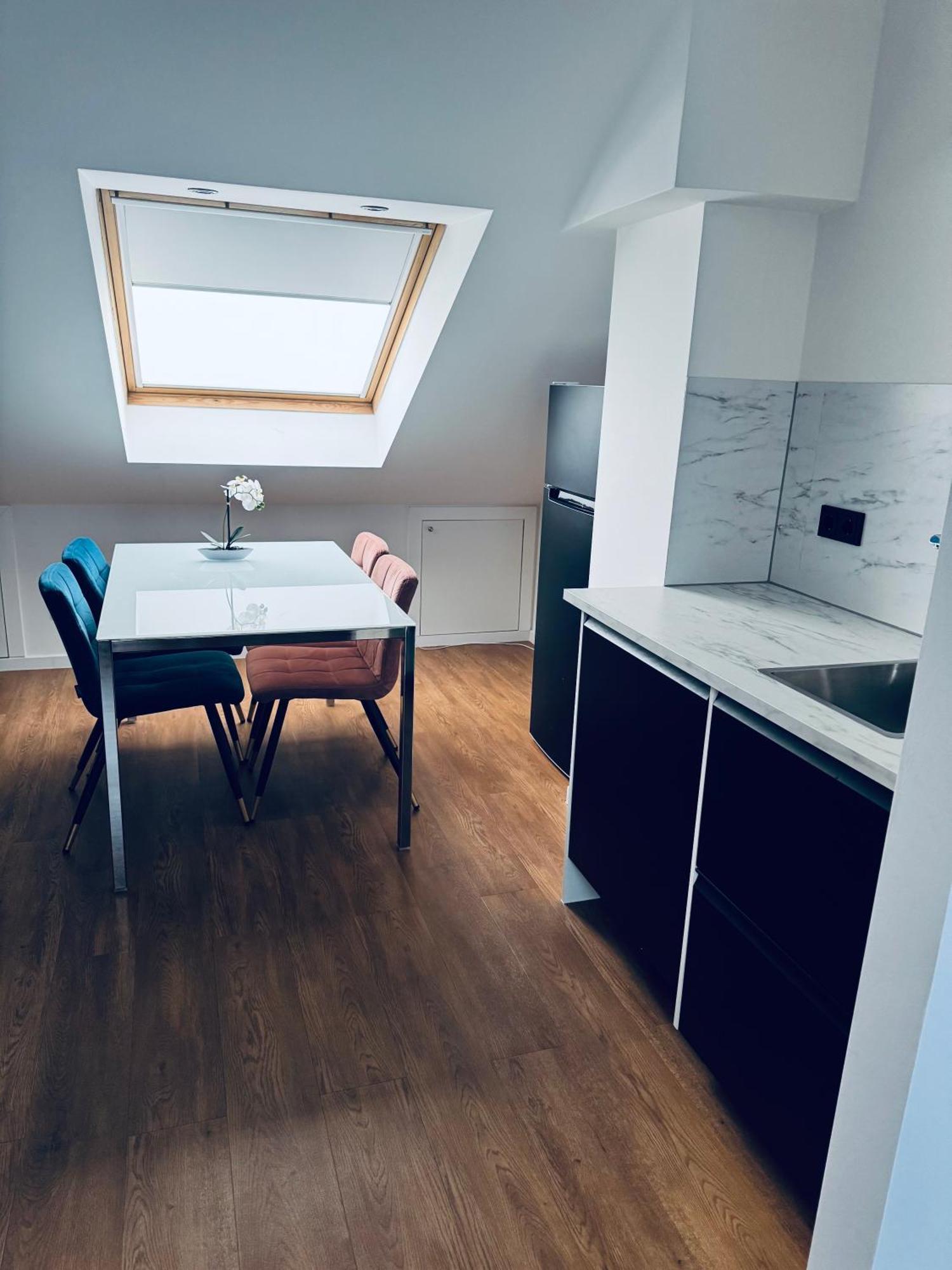דיסלדורף George Apartment מראה חיצוני תמונה